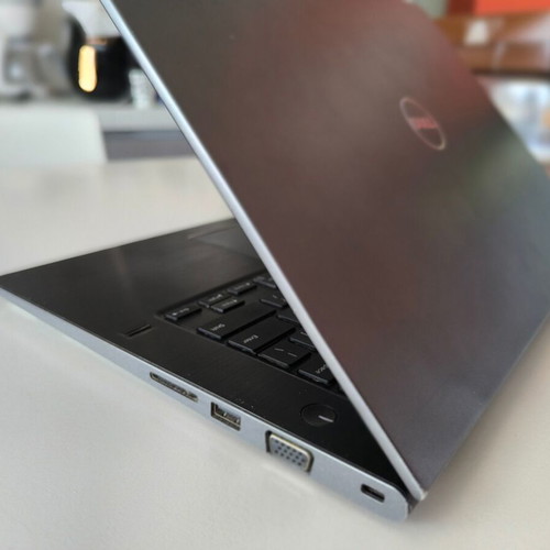 Dell Vostro P75G laptop used, i5, 16GB RAM, 256GB SSD, 14" screen