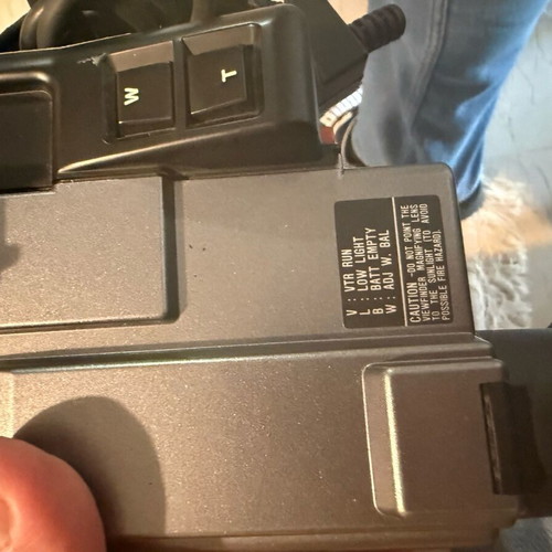 Hitachi Saticon VK-C840 videocamera like new