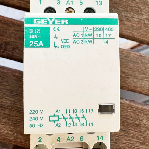 Geyer Relais 4P 25A AC1 230VAC ER325 relay used, three-phase
