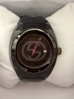 Gucci Sync 137.1 XXL Sherry Line Rubber ρολόι σαν καινούργιο, μαύρο