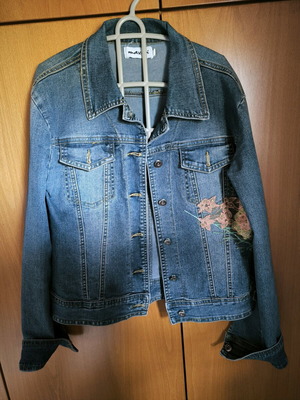 Γυναικείο τζην μπουφάν σαν καινούργιο, μέγεθος large, μπλε με κέντημα