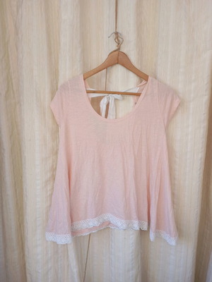 Regalinas blouse with lace and bow like new, pink