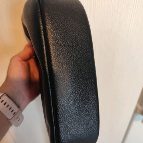 David Jones crossbody mailbag like new, black
