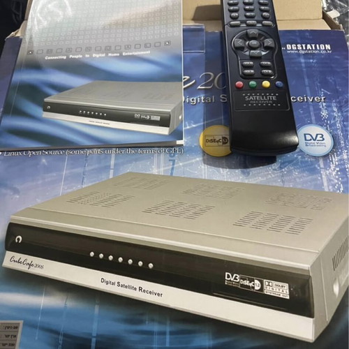 Satellite receiver Cube Cafe 200s used with remote and cables