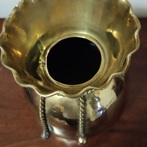 Handmade vintage brass vase like new