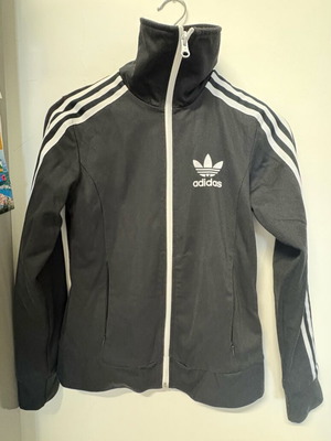 Φόρμα Adidas γυναικεία size S, καινούργια, μαύρη