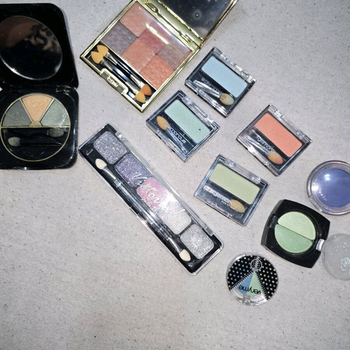 Eyeshadow palettes for eyebrows and blush like new