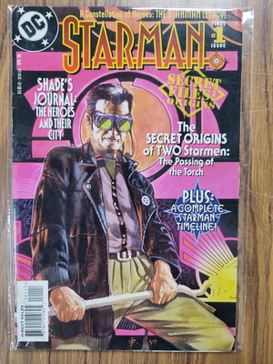 DC Comics Starman Secret Files used, foreign language