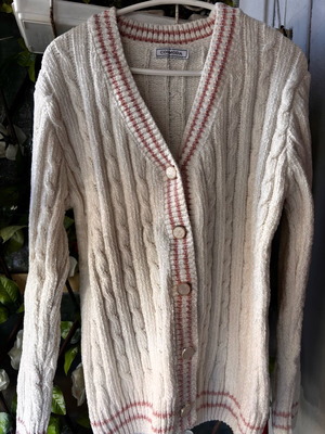 Knitted women's cardigan like new, white with pink stripes, size S/M