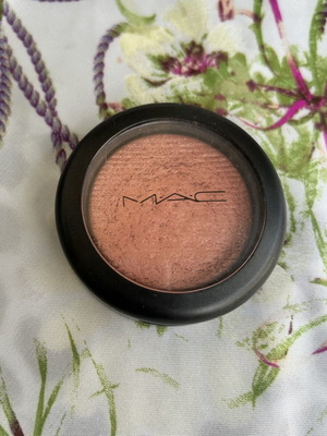 Mac blush Faux Sure like new with shimmer