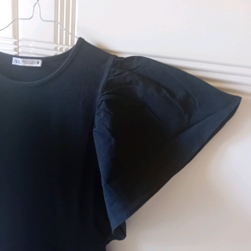 ZARA Black Dress Medium Like New With Unique Sleeve