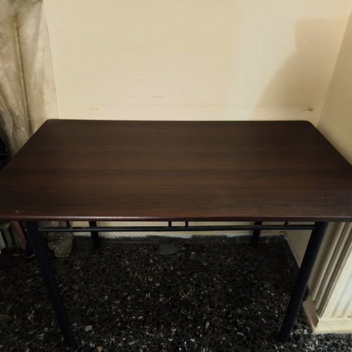 Table with 3 chairs used, removable parts, dimensions 75x119x67 cm