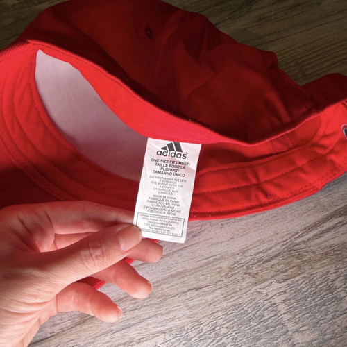 Adidas Bayern Munich baseball cap used, red with white stripes