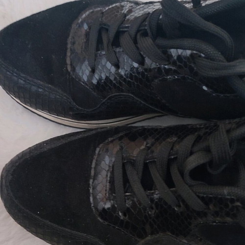 Sneakers size 39 like new, black sports shoes