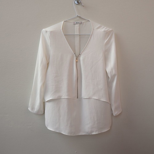 Bershka white blouse used with zipper, size S