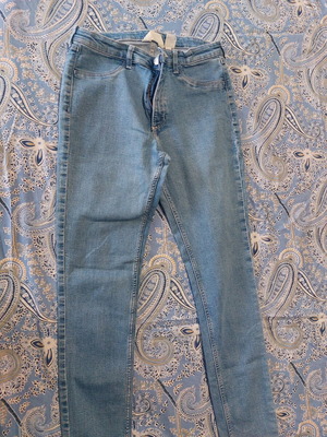 Girls' skinny jeans size 12-13 H&M like new, blue