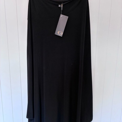 ISO skirt new, black, size M