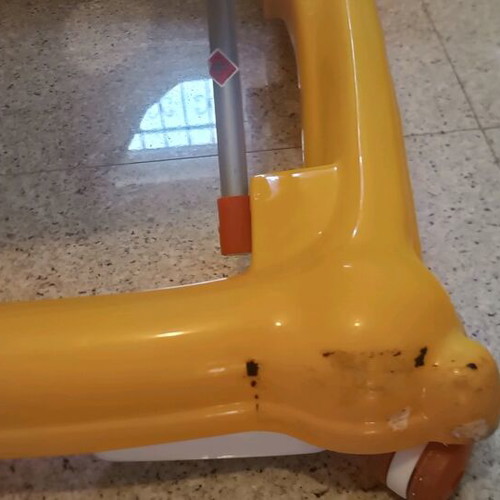 Στράτα Chicco μεταχειρισμένη με παιχνίδι πολλαπλών δραστηριοτήτων