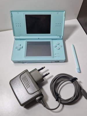 Nintendo DS Lite Ice Blue σαν καινούργιο με γνήσιο φορτιστή