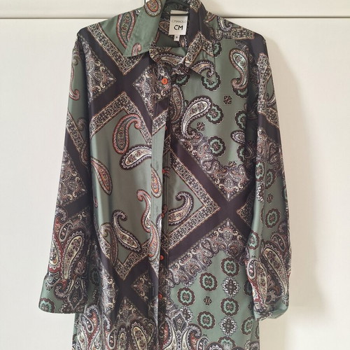 Set with satin-like green paisley shirt and elastic waist pants like new