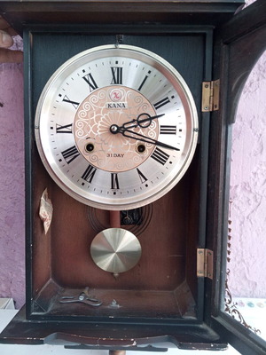 Αυθεντικό κουρδιστό ρολόι τοίχου χειροποίητο μεταχειρισμένο