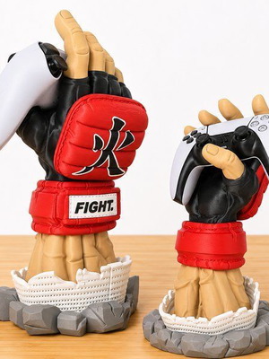 Street Fighter 3D Glove Controller Stand
