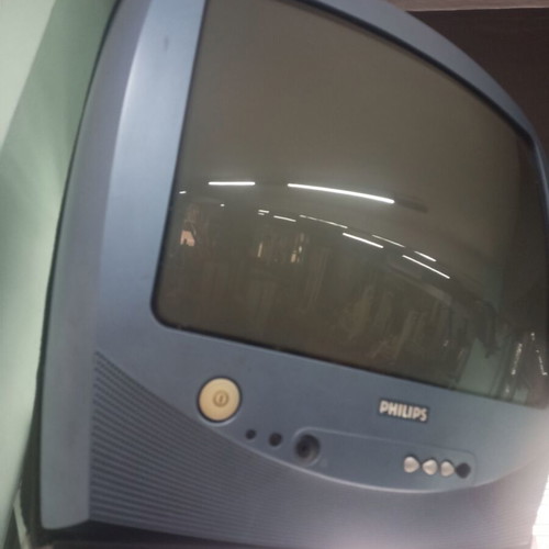 Philips televisions used, blue navy color, set of 2