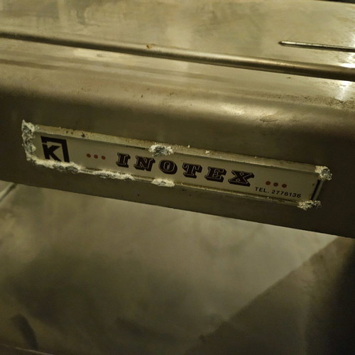 Inotex heated stainless steel counter used for kitchen