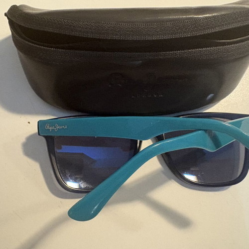 Pepe Jeans sunglasses like new, black frame with blue arms, mirror lenses