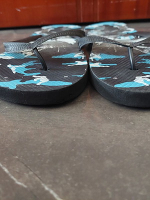 Majesty flip flops camo pattern size 44/45 like new
