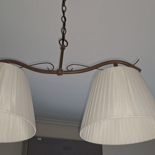 Ceiling light like new with two lampshades