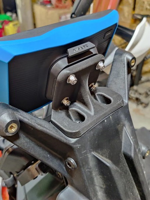 Βάση GPS για KTM 790 & 890 Adventure 2023+ καινούργια, custom στήριξη