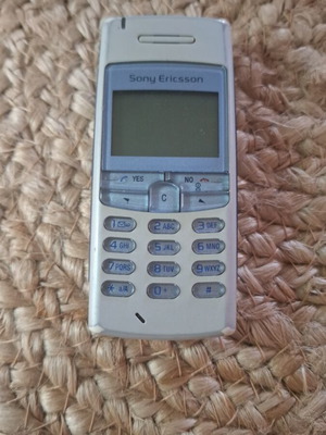 Sony Ericsson T100 used, needs battery and charger