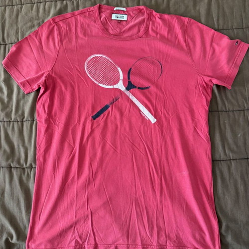 Tommy Hilfiger genuine t-shirt size XL like new, red