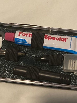 Travel toothbrush set new