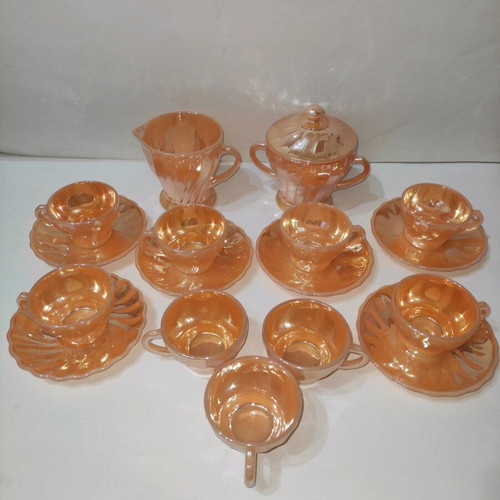 Anchor Hocking coffee set 9 cups, 6 plates, sugar bowl and creamer like new