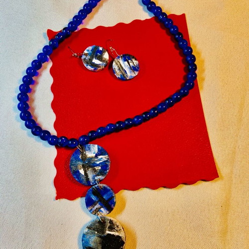 Necklace set with earrings new, handmade with glass stones 55 cm