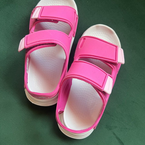 Adidas Swim Sandals Size 32 Pink Like New
