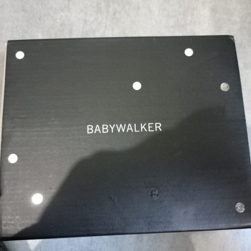 Baby Walker baby shoes size 22 like new
