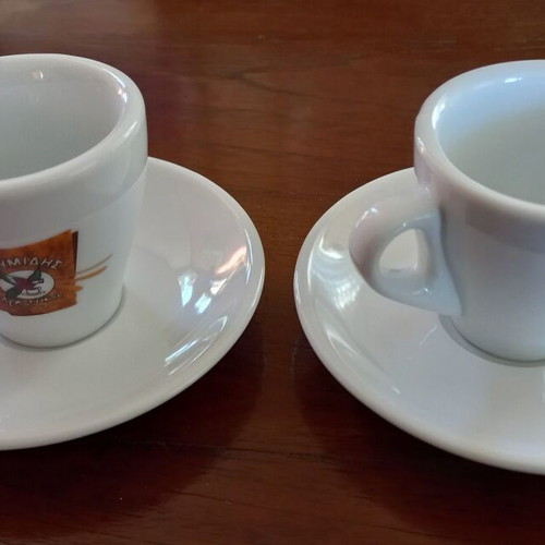 Set of 2 Lumidis Archontikos collectible coffee cups like new