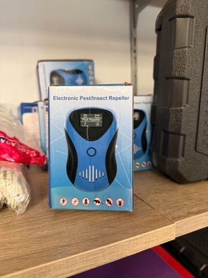 Απωθητής εντόμων και τρωκτικών πρίζας καινούργιος με υπέρηχους