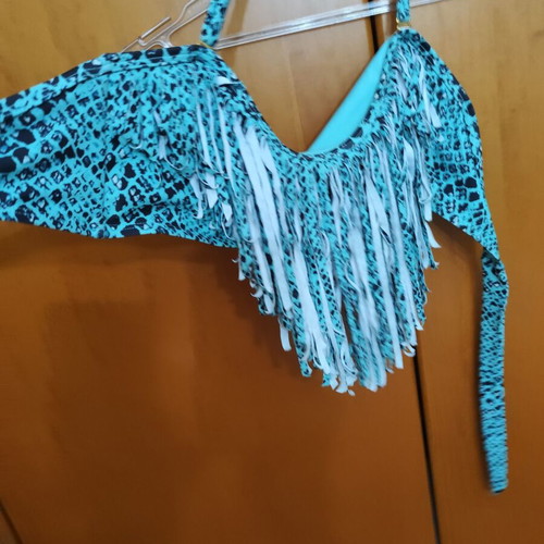 Bikini top with fringes like new, multicolor, size L