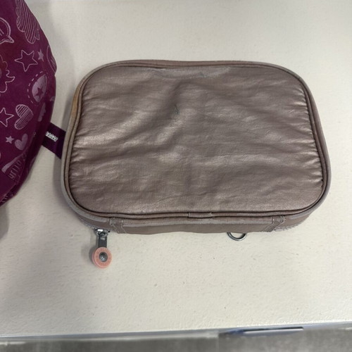 Kipling school bag like new with pencil case, purple color