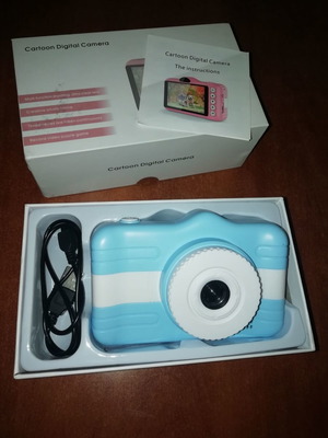 Παιδική φωτογραφική μηχανή καινούργια με κάρτα μνήμης και καλώδιο φόρτισης