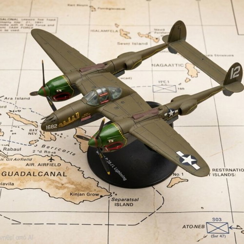 Lockheed P-38 Lightning 1:72 Die-Cast Model Like New