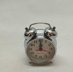 Vintage κορδιστό ρολόι ξυπνητήρι. 6,5x9