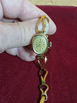 BENO mechanical wristwatch with bracelet, vintage