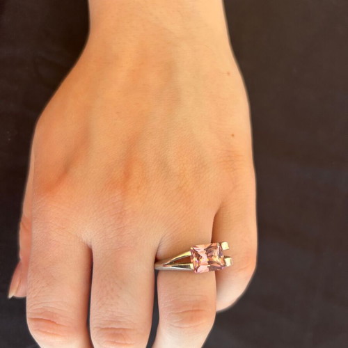Silver 925 JMA ring with pink stone like new