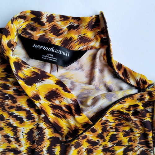 Norma Kamali rusty yellow leopard print blouse like new, size S