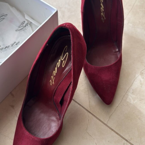 Sante Bordeaux Pumps No37 like new